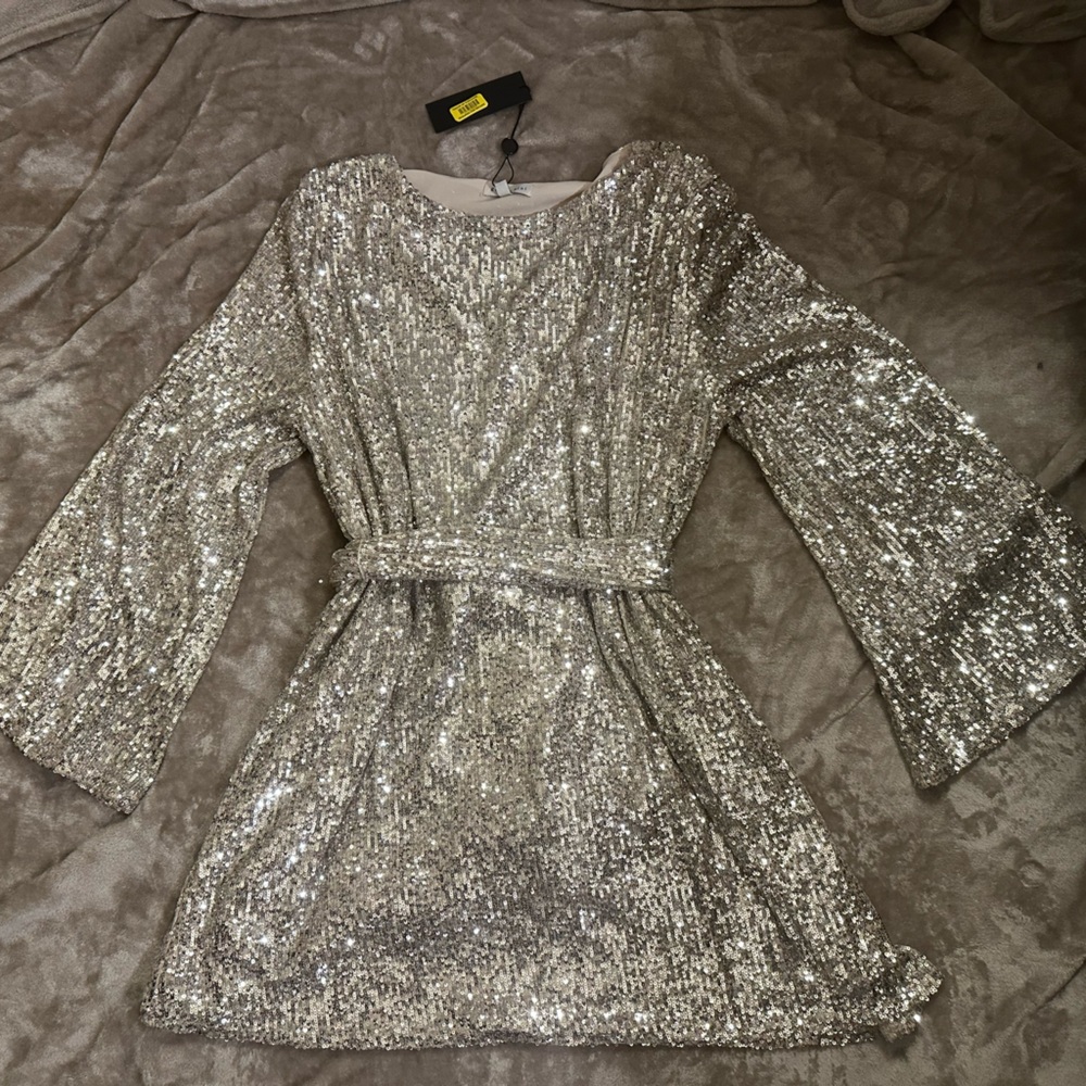 Gianni Bini Silver Sequin Long Sleeve Mini Dress